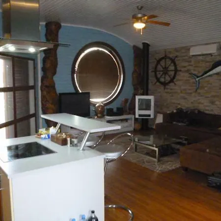 Appartamento Holdings Houseboat Bratislava